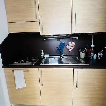 Miro-canonica 41, * Milan